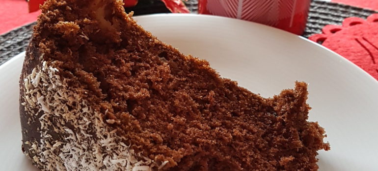 Ciasto kakaowo – cynamonowe z jabłkami