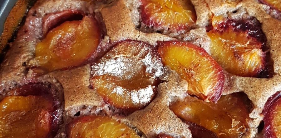 Jak zrobić ciasto gryczane ze śliwką?